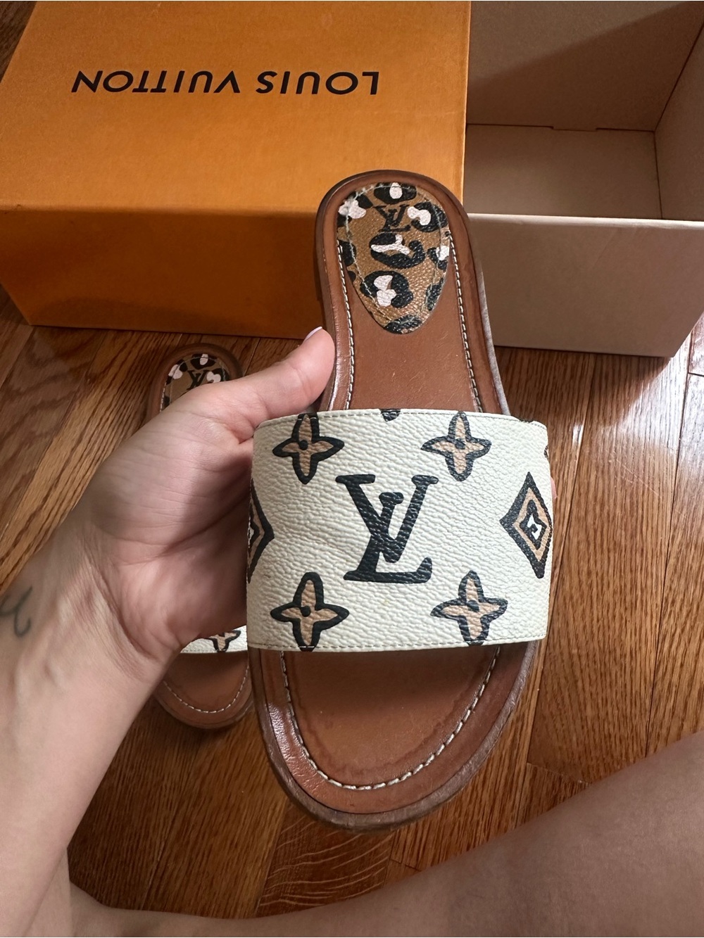 Louis Vuitton Cream and Brown Monogram Slide Sandals - Picture 2 of 4
